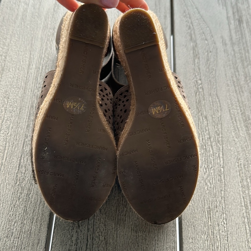 Marc Fisher wedge sandal - Picture 7 of 7